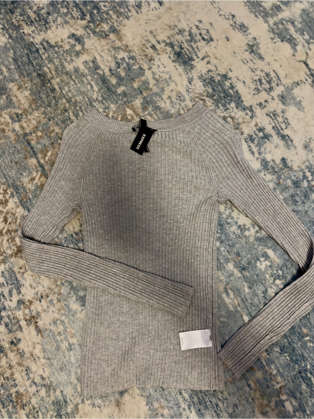 Express Light Gray Ribbed Crewneck Sweater - Picture 7 of 8